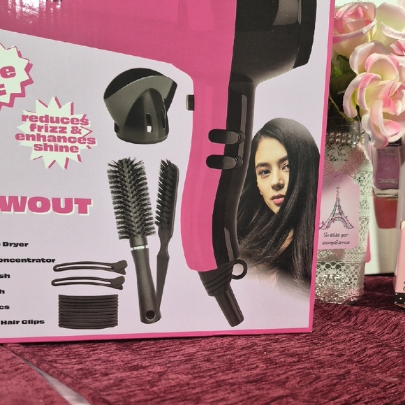 XOXO Pink and Black Hair Styling Blowout Kit NWT 262 main image 10